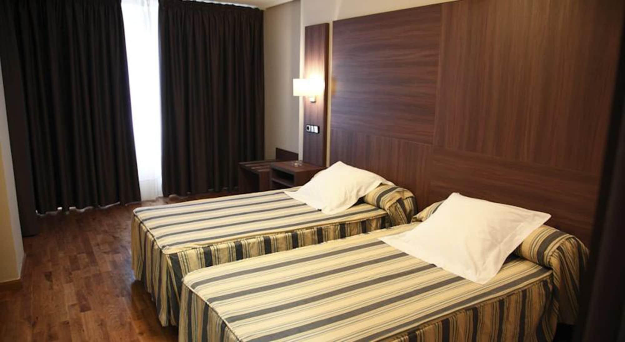 Cesaraugusta Hotel Zaragoza Exterior foto